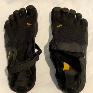Vibram FiveFinger KSO, size 8 womens